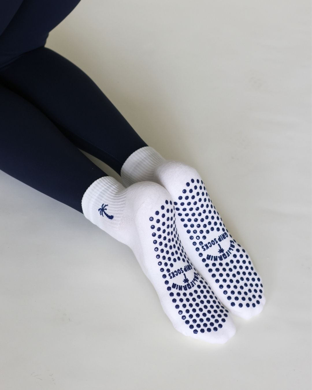 The Shortie Grip Socks - White & Navy