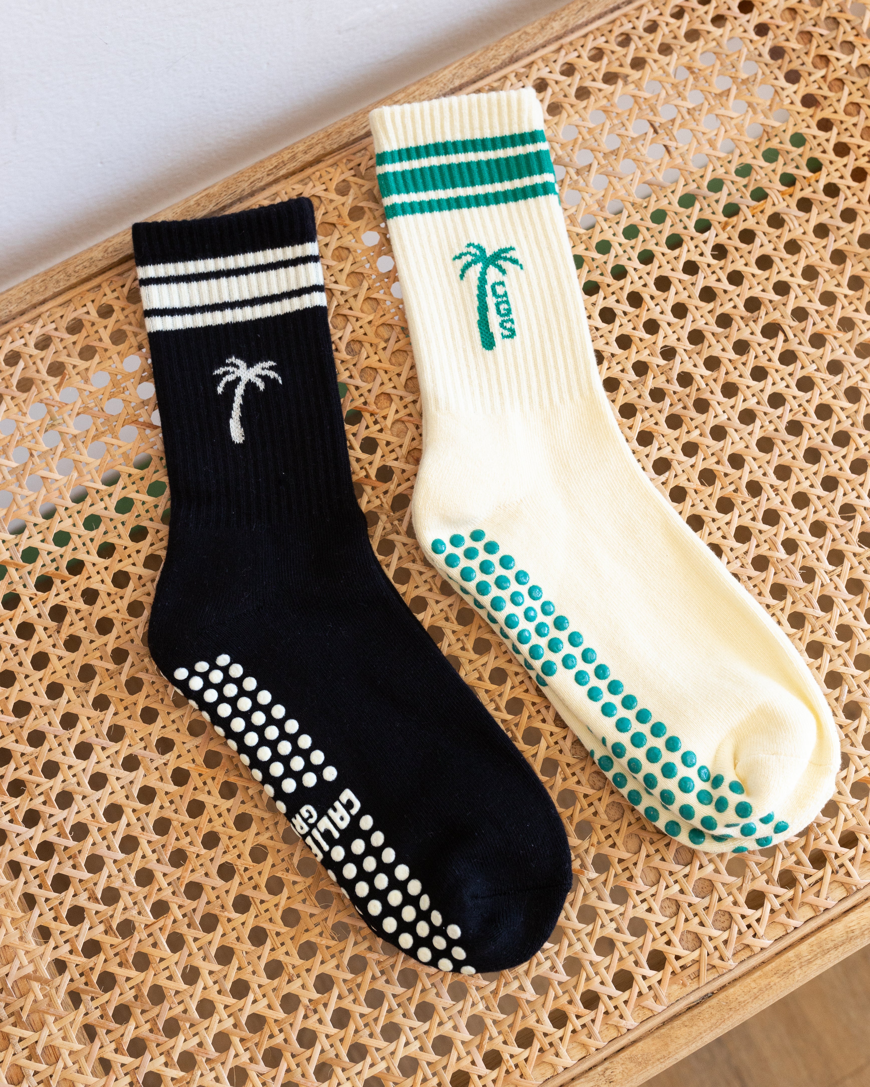 The Palm Grip Socks - Black