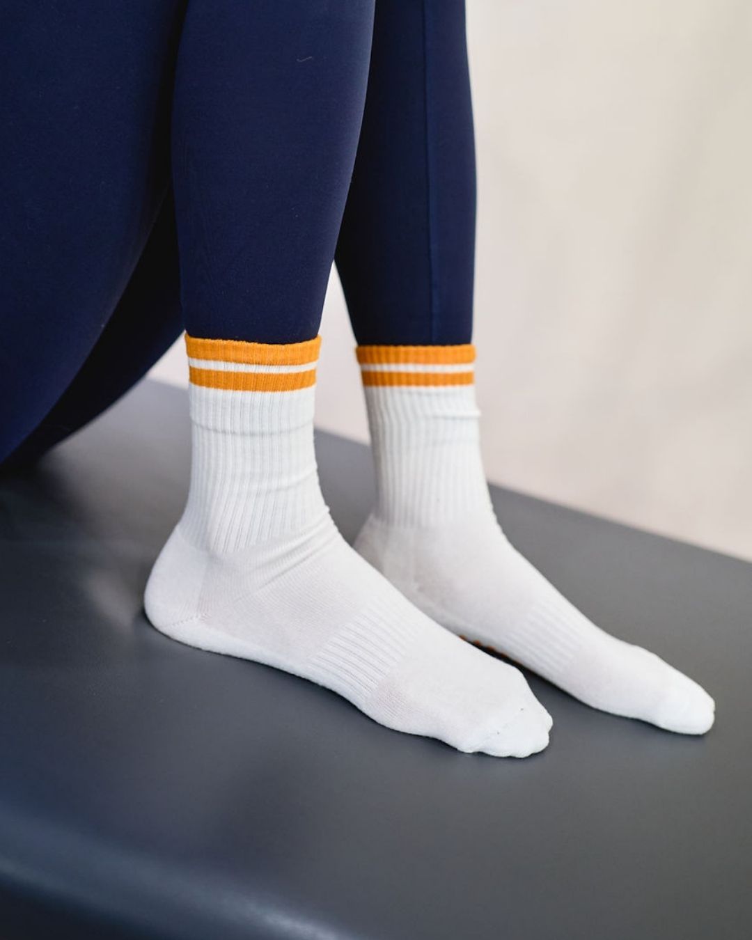 The Classic Grip Socks - Orange Stripes