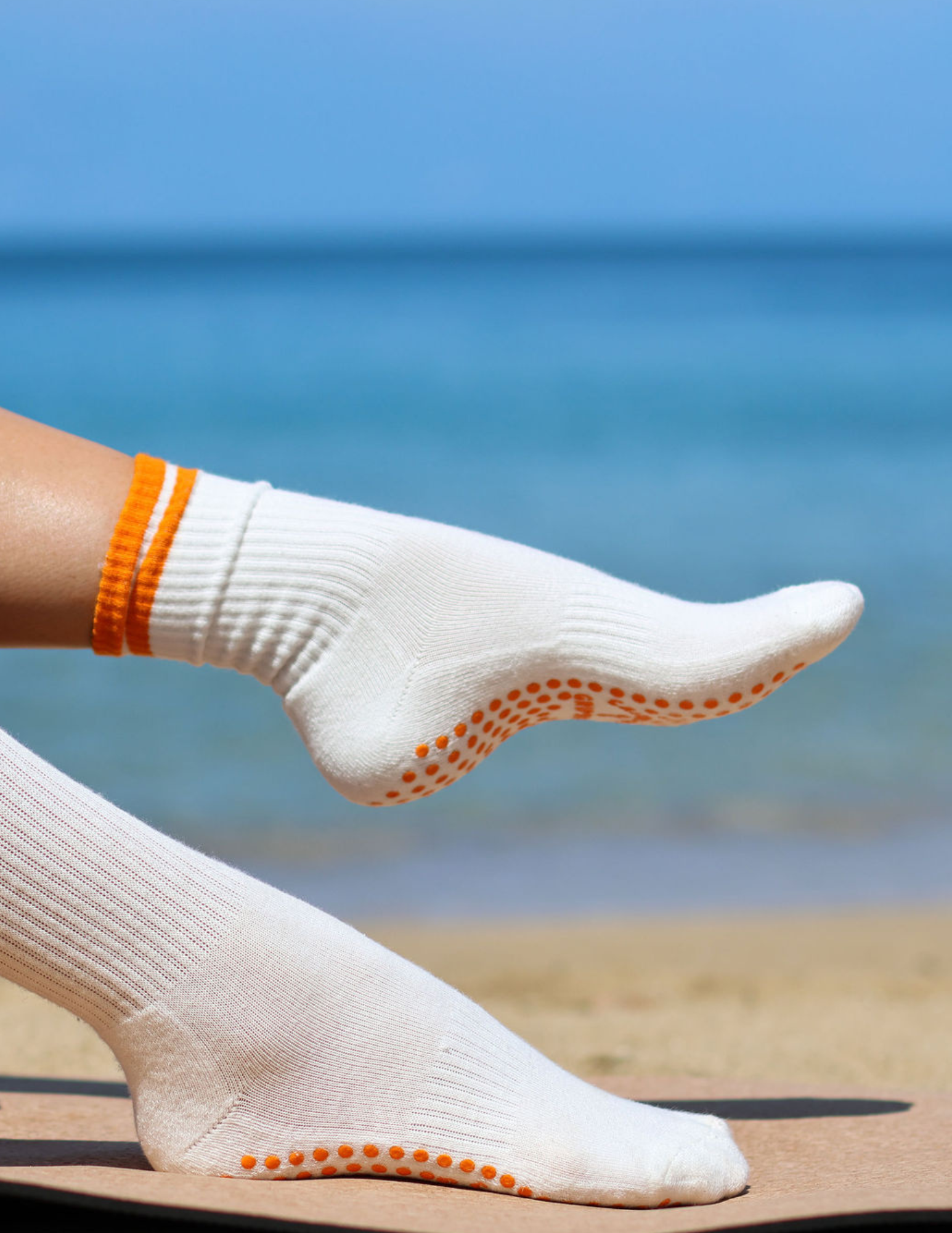 The Classic Grip Socks - Orange Stripes