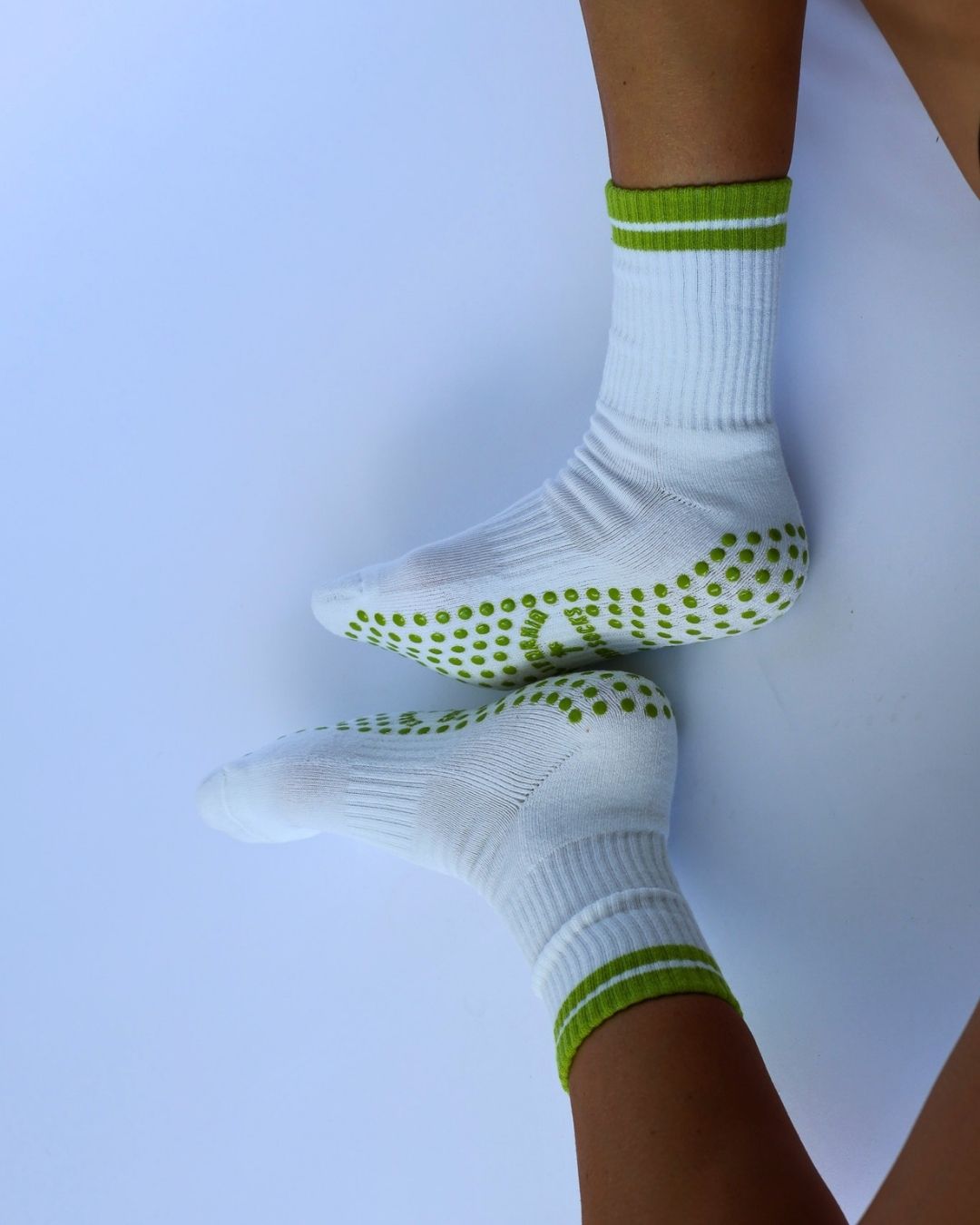 The Lime Midi Grip Socks