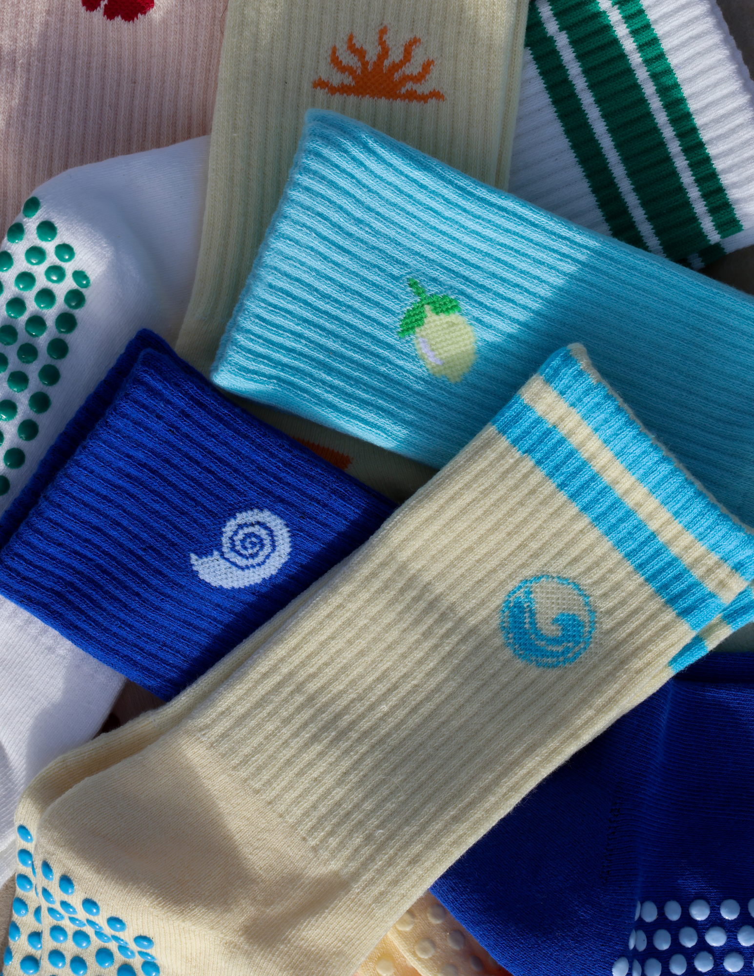 The Wave Grip Socks