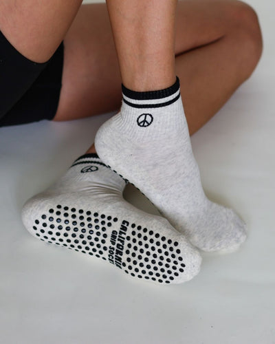 The Peace Sign Shortie Grip Socks