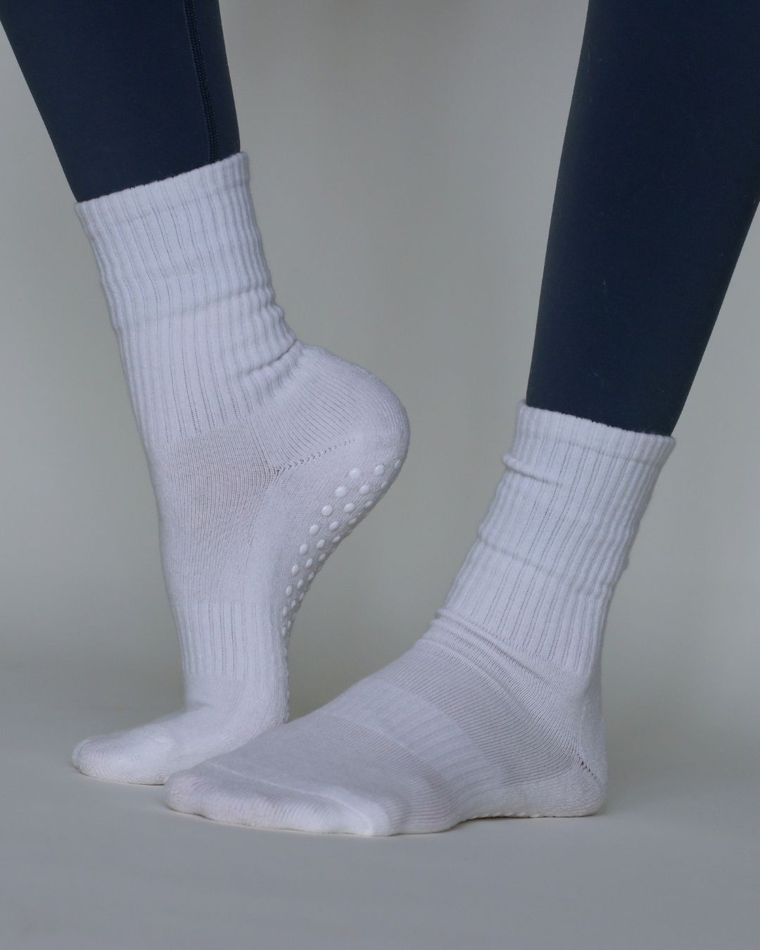 The Everyday Grip Socks - All White