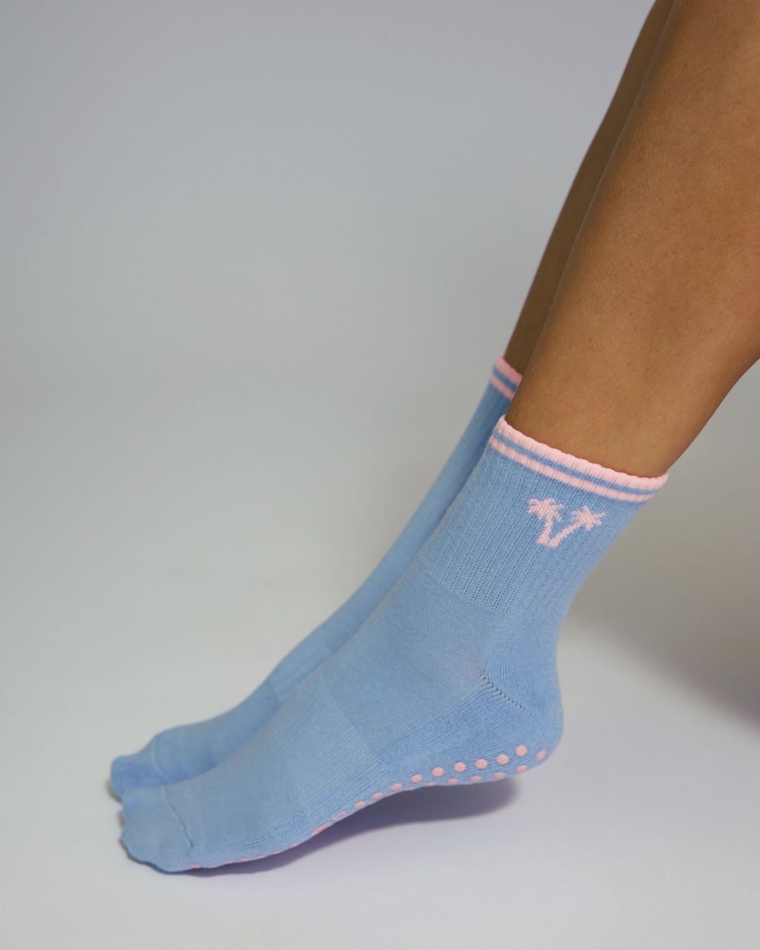 The Double Palm Shortie Grip Socks - Blue