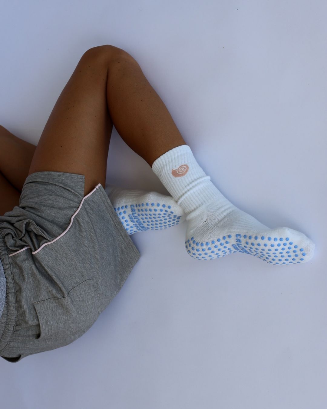 The Seashell Grip Socks