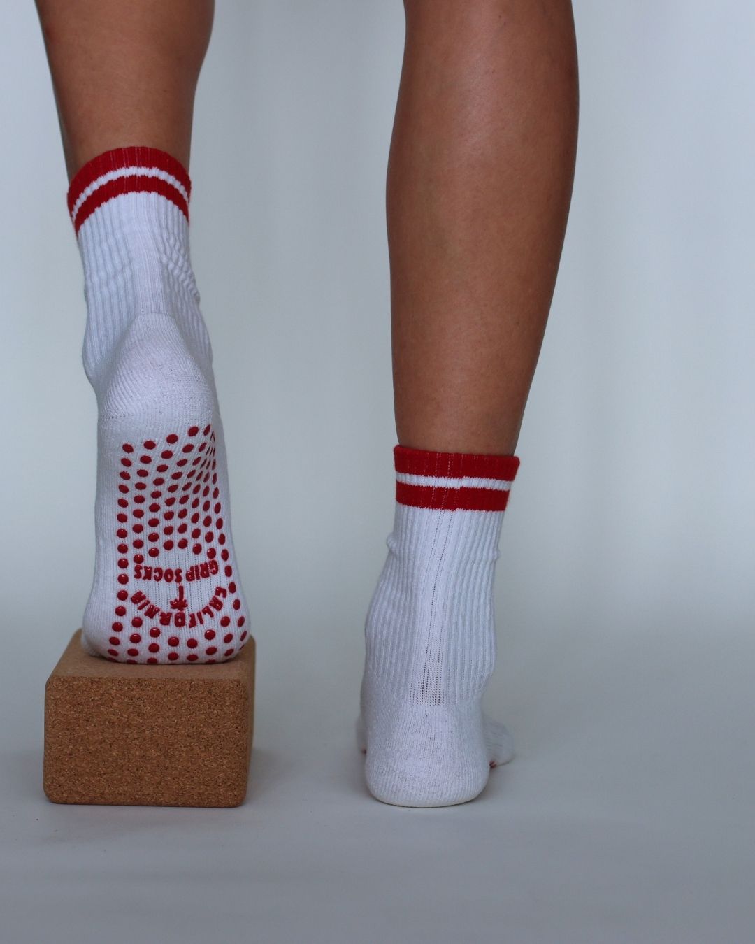 The Classic Grip Socks - Red Stripes