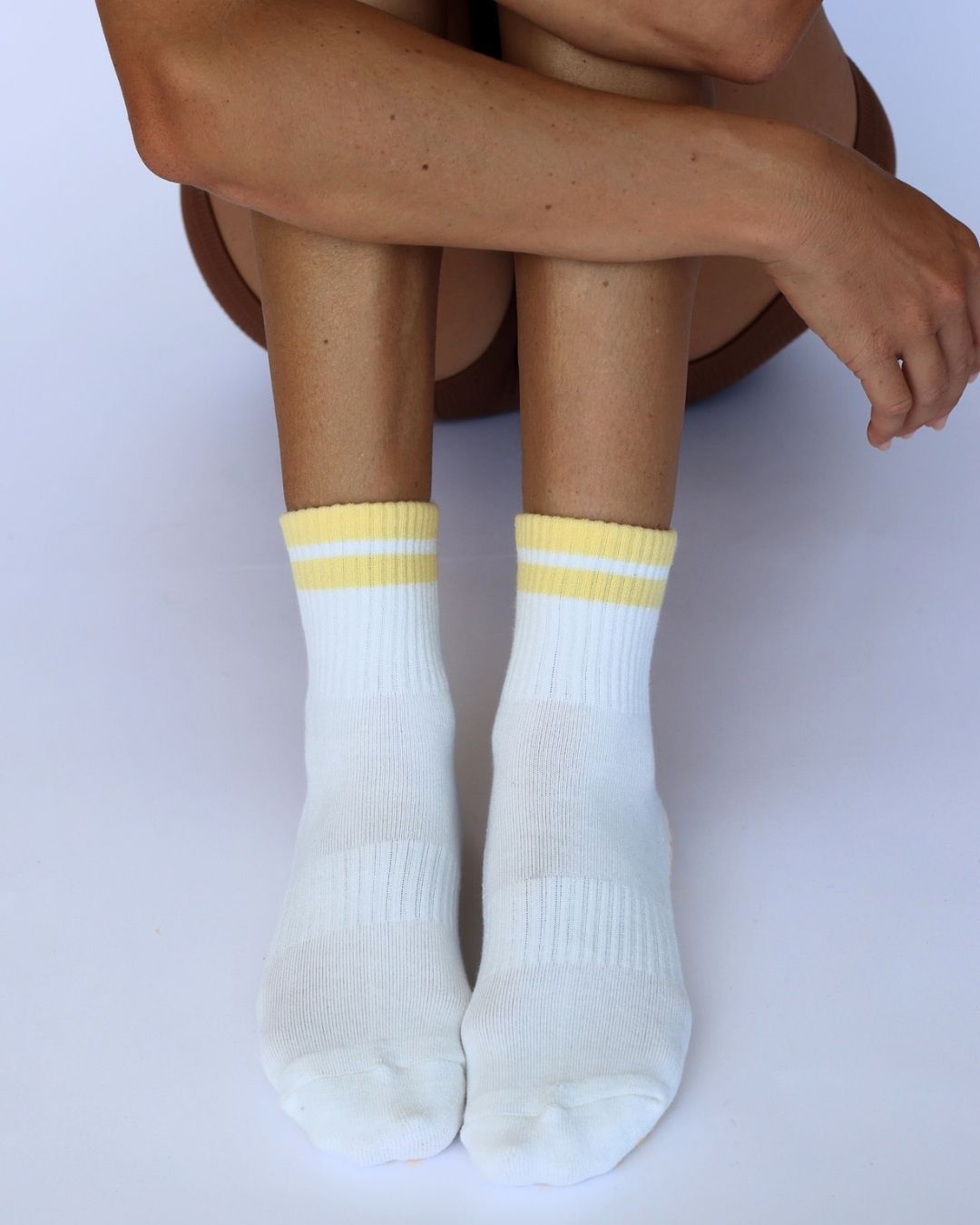 The Classic Midi Grip Socks - Yellow
