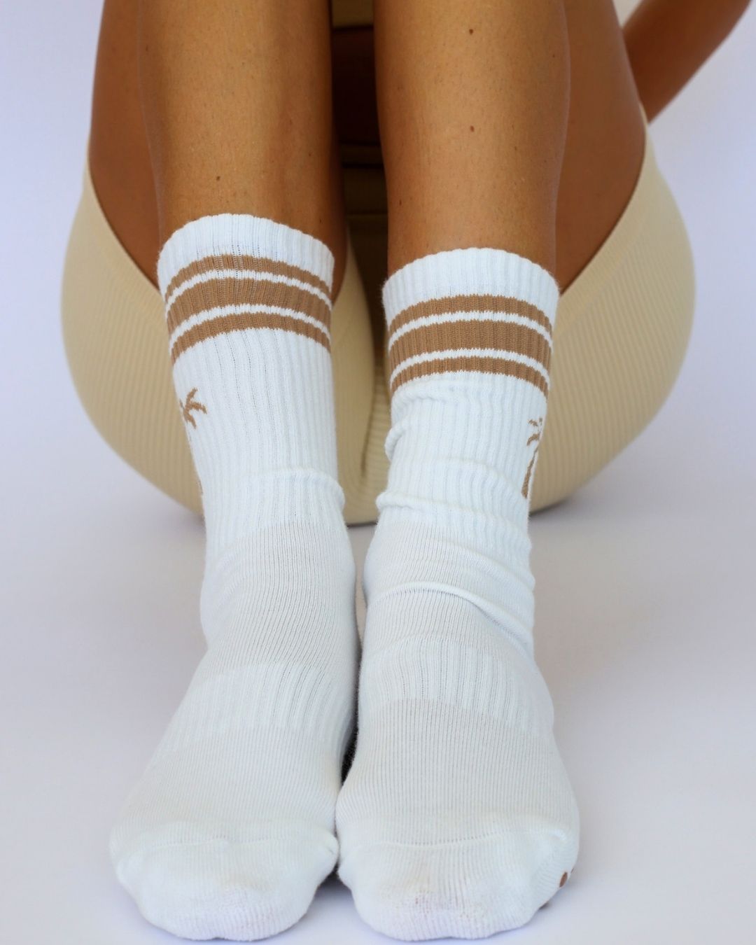 The Palm Grip Socks - Khaki