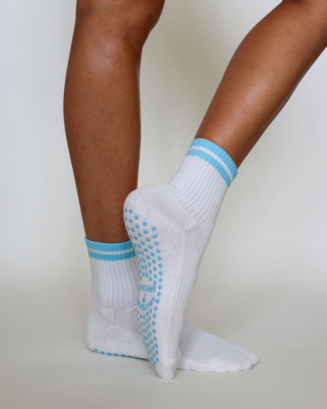 The Classic Midi Grip Socks - Turquoise Stripes