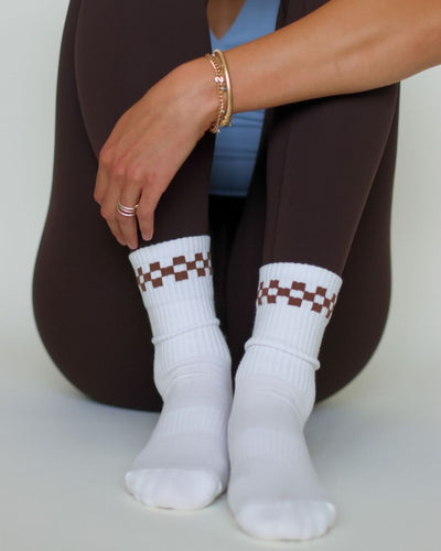 The Checkered Grip Socks - Brown