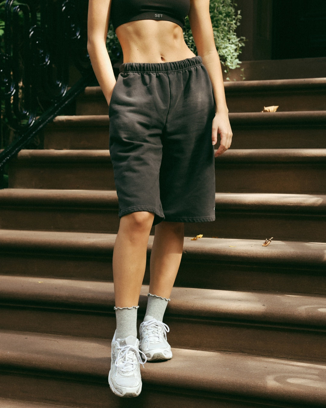 The Ruffle Shortie Grip Socks- Grey