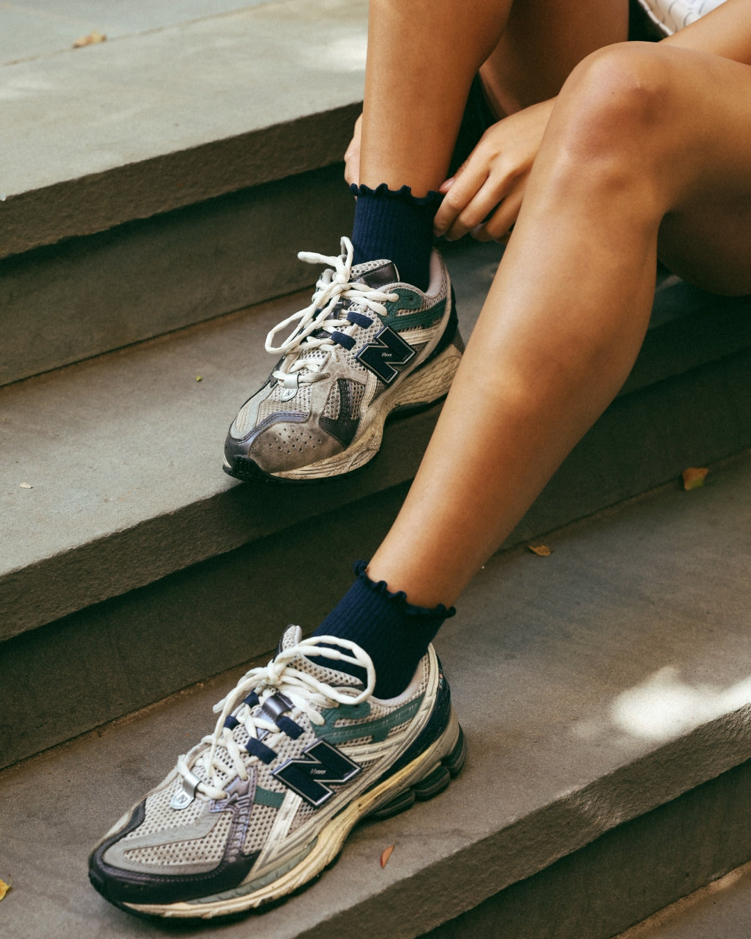 The Ruffle Shortie Grip Socks- Navy