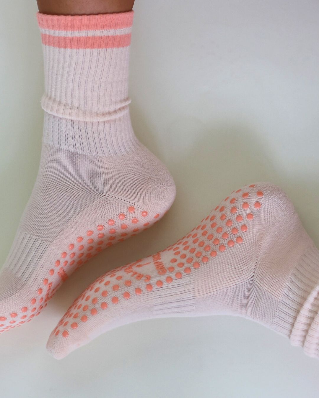The Classic Grip Socks - Pink Stripes | California Grip Socks