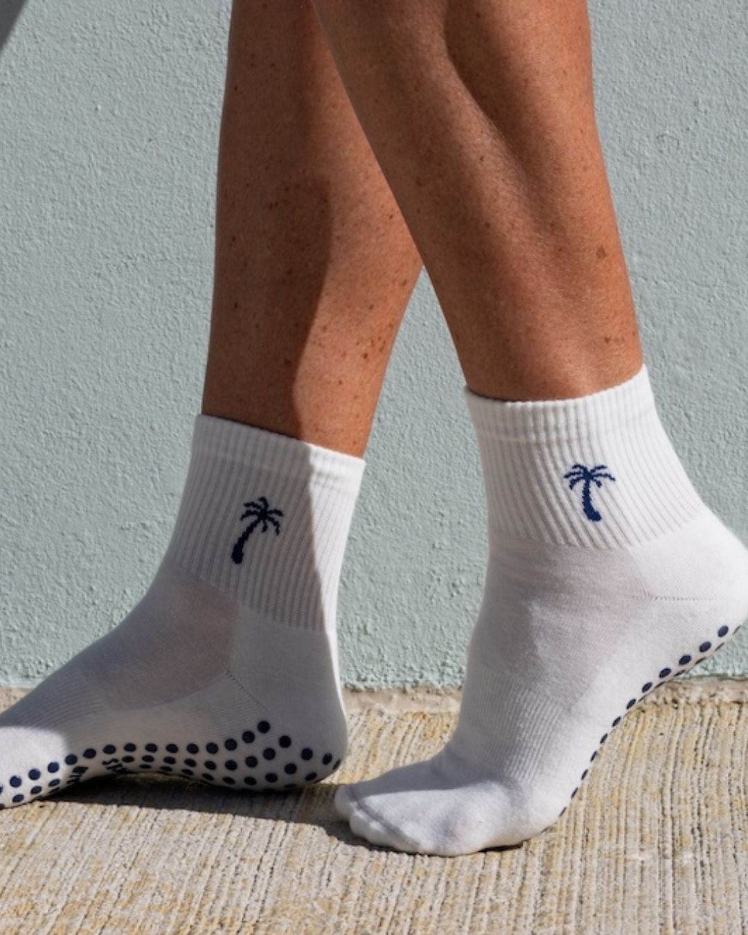 The Shortie Grip Socks - White & Navy